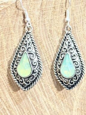 Prehnite Teardrop Silver Tone Filigree Boho Dangle Earrings Jewelry NWT